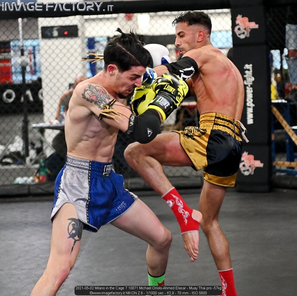 2021-05-02 Milano in the Cage 7 10871 Michael Oriolo-Ahmed Elasar - Muay Thai pro -57kg.jpg